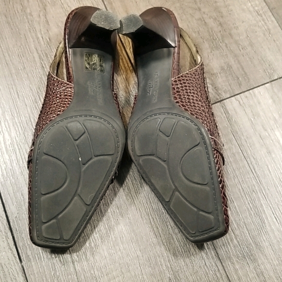 AK Anne Klein iflex Kitten Heel Shoes - Picture 6 of 7